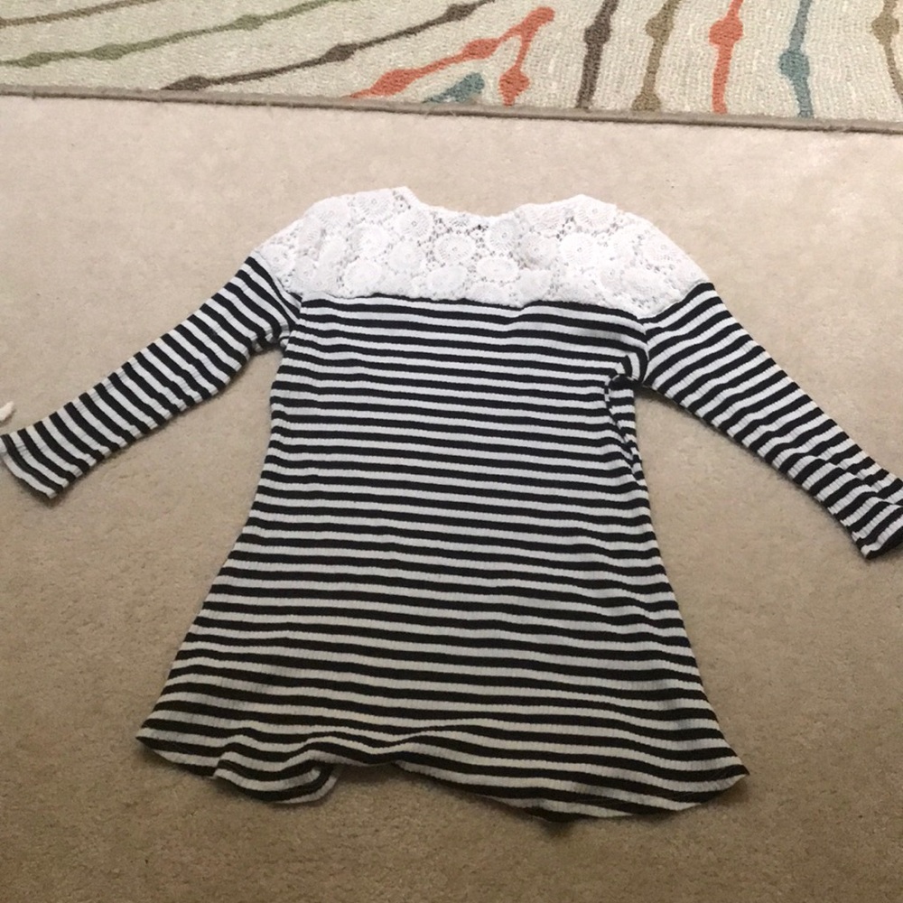 Sweater - Picture 2 of 3